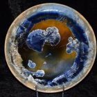 assiettes-artisanales-en-porcelaine-email-cristallins-1