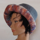 cloche-feutréemain-1